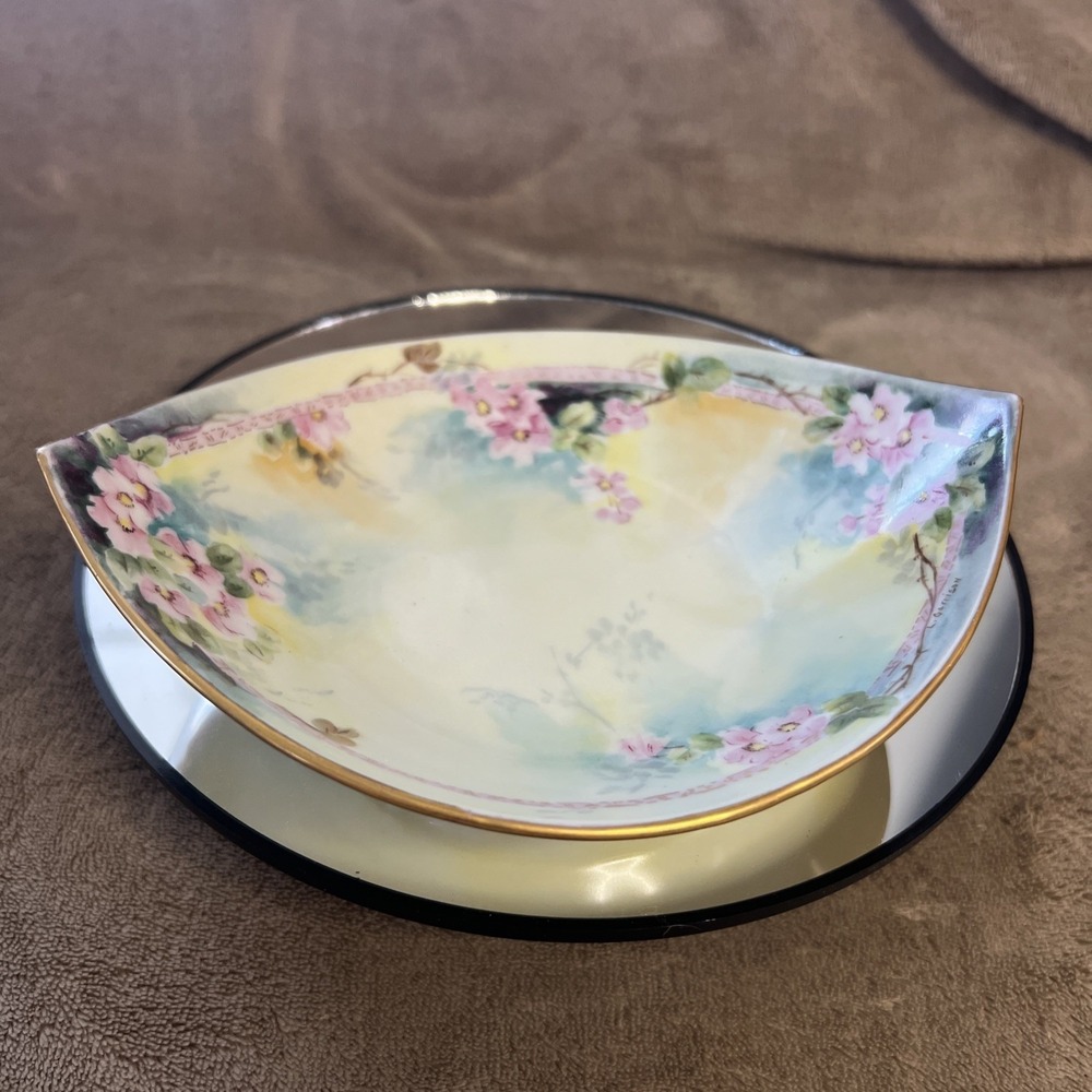 Favorite Bavaria German Porcelain 2985 PEAKED OVAL TRINKET BOWL Hand Painted 6.5